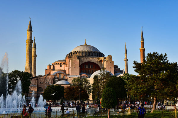 Best eSIM for Turkey 2026 - Unlimited 5G Data from $3.24/day